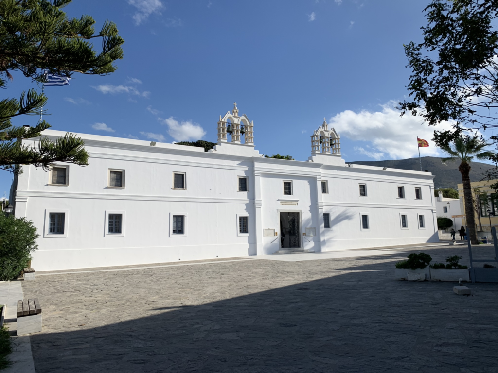 Panagia Ekatongapiliani - The Church of a 100 Doors 